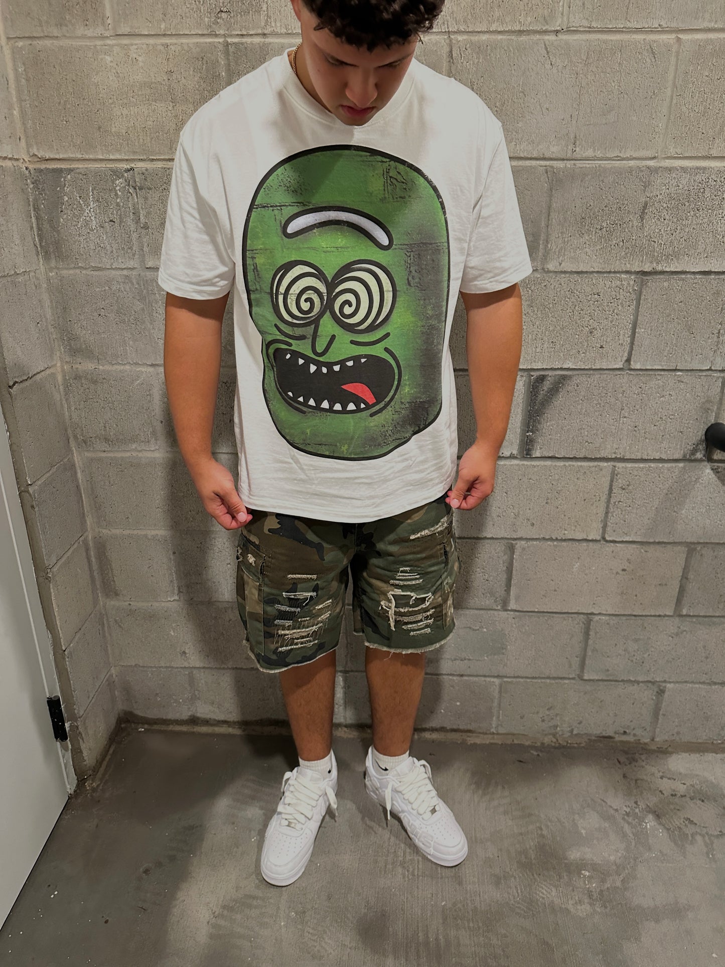 PICKLE RICK TEE